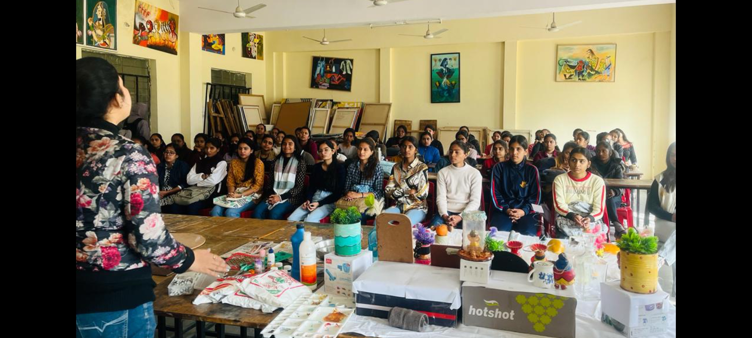 BNU Girls' Fine Arts Department Commences Three-Day Clay Modeling Workshop