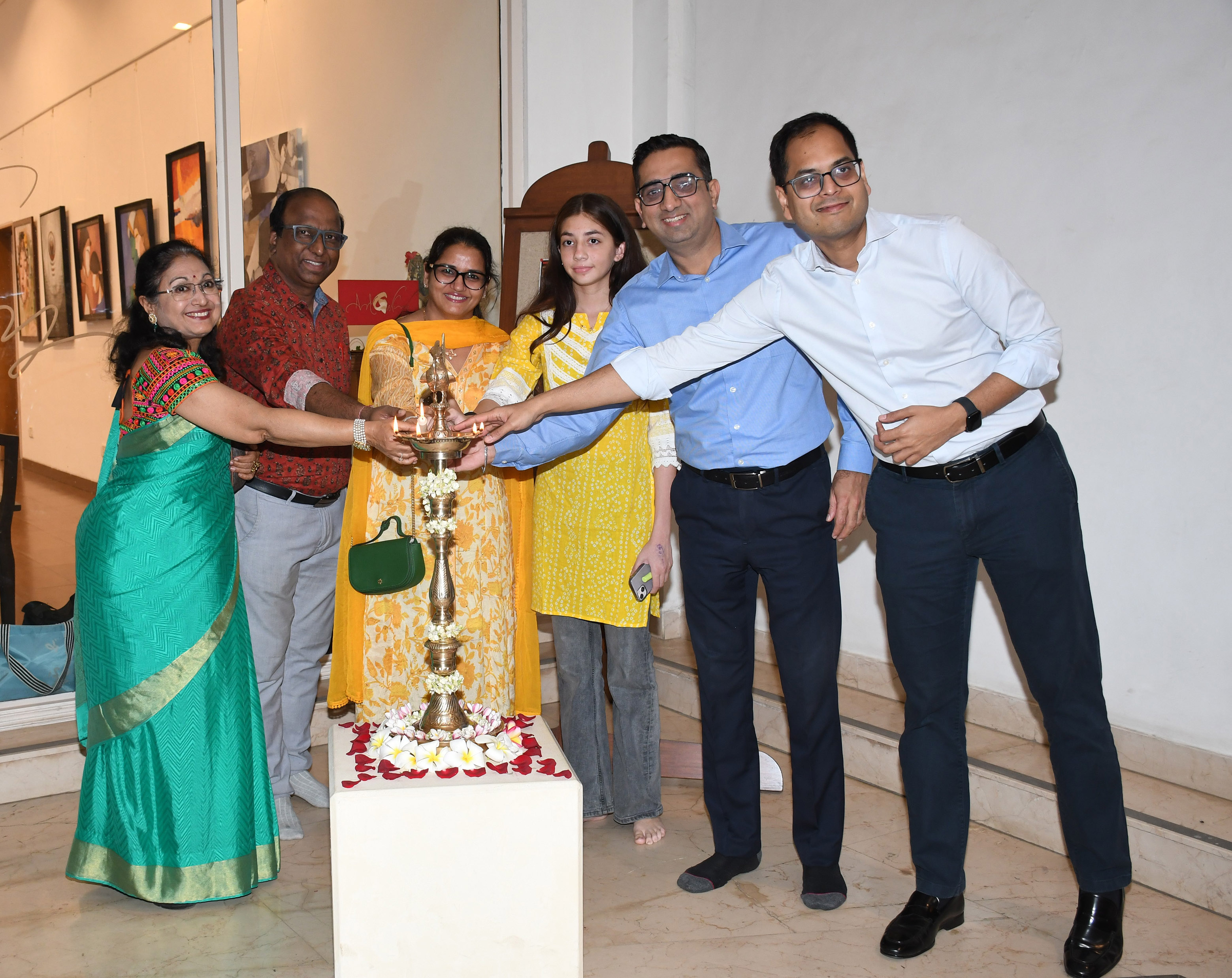 8th Sahayog Contemporary Art Exhibition Inauguration: An arty evening ...