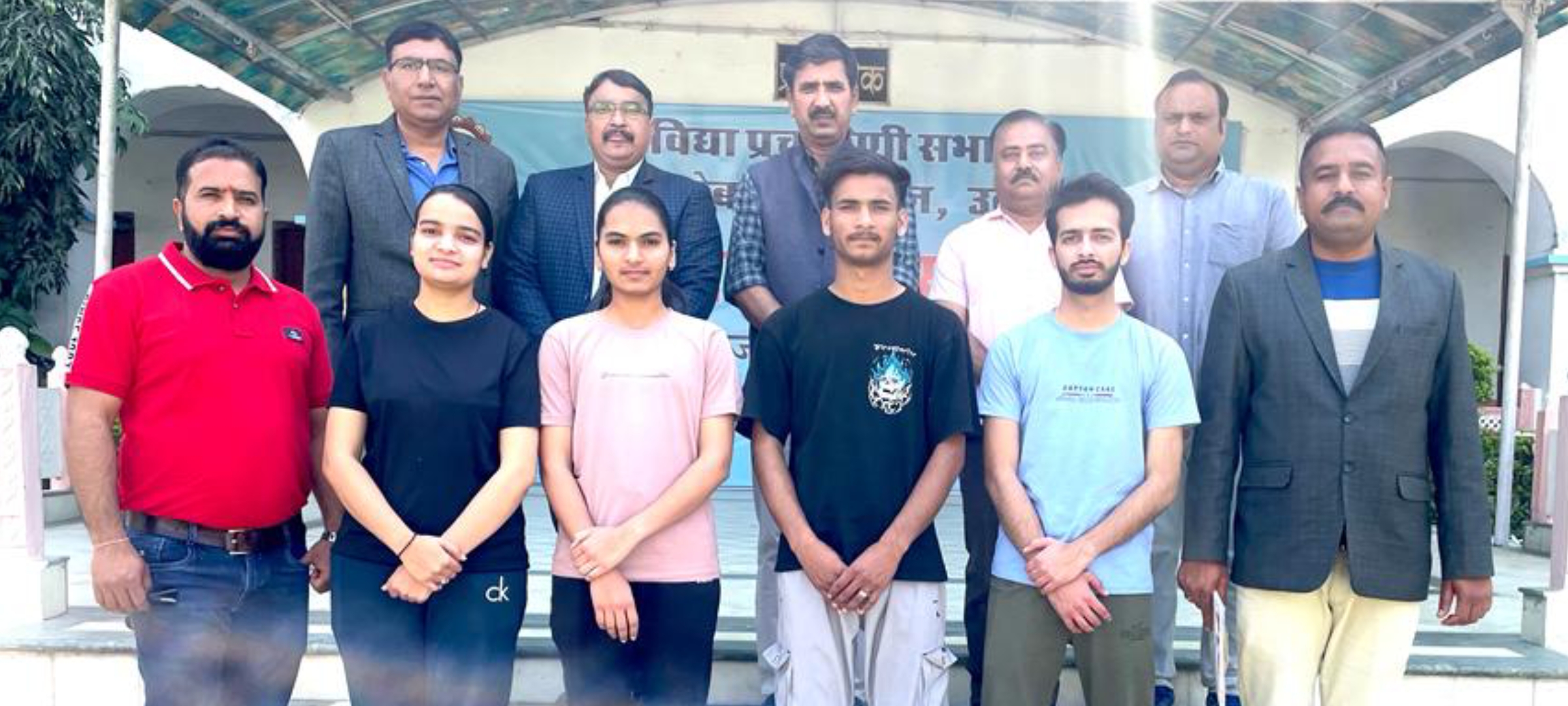 Thakur Govind Singh Memorial Badminton Competition Organized; Mohit and Kamal Emerge Victorious