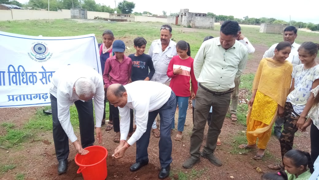 ###Legal Awareness Camp and Tree Plantation Program Held in Pratapgarh