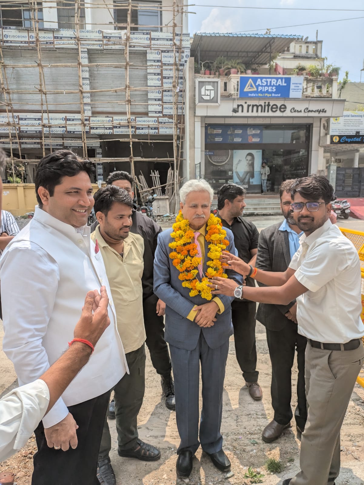 Grand Welcome of NIMS University Pro Chancellor Prof. Amarika Singh at Allen Institute Udaipur