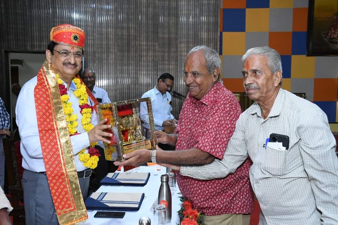 ### Senior Pensioners' Felicitation Ceremony Held by MPUAT 