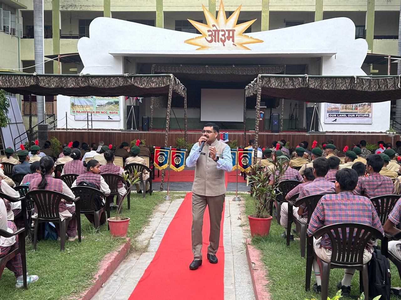 PVC HONORARY CAPTAIN YOGENDRA SINGH YADAV VISITS 14 RAJ BATTALION NCC KOTA