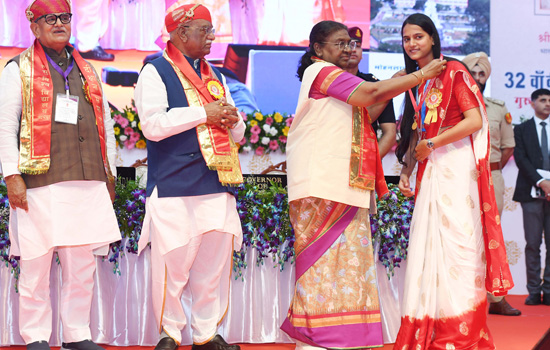 President of India Graces 32nd Convocation of Mohanlal Sukhadia University