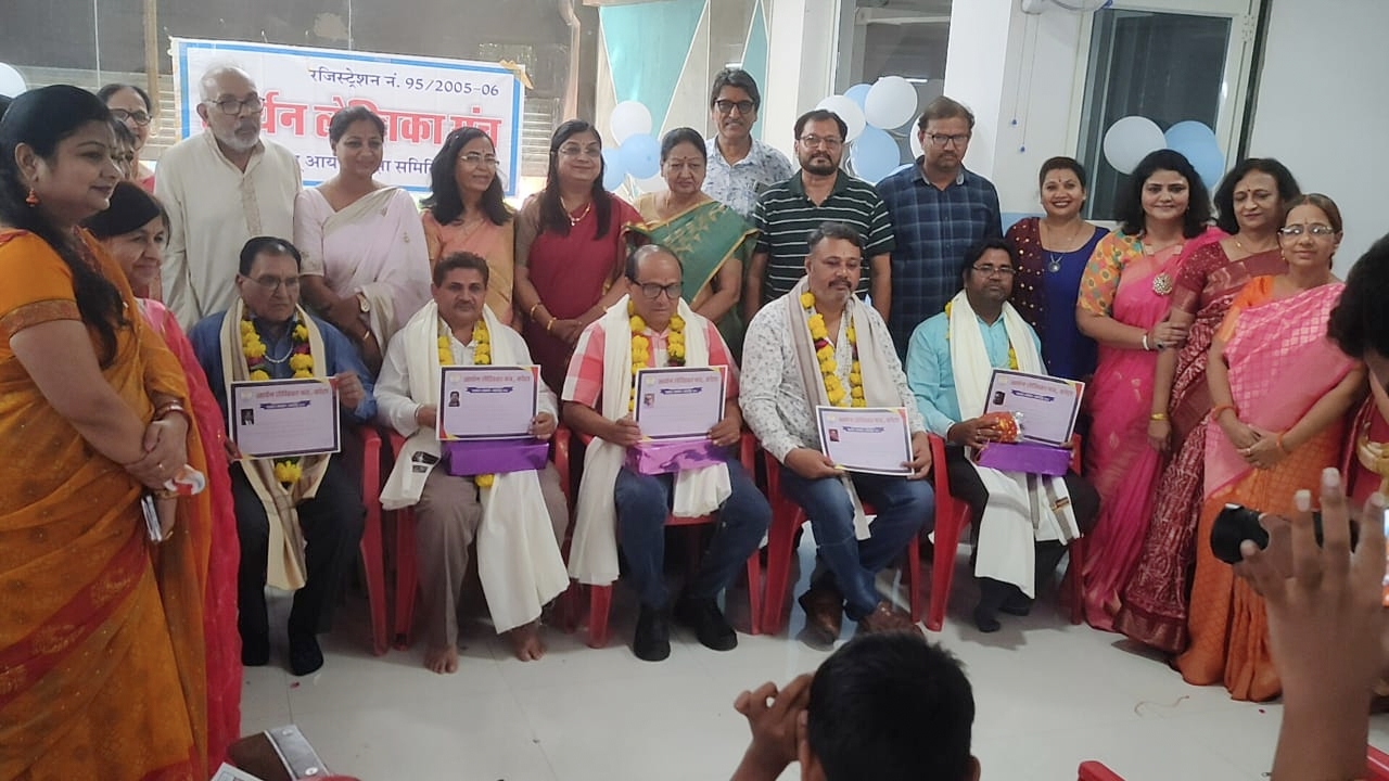 ### Aryan Lekhika Manch Honored Journalists