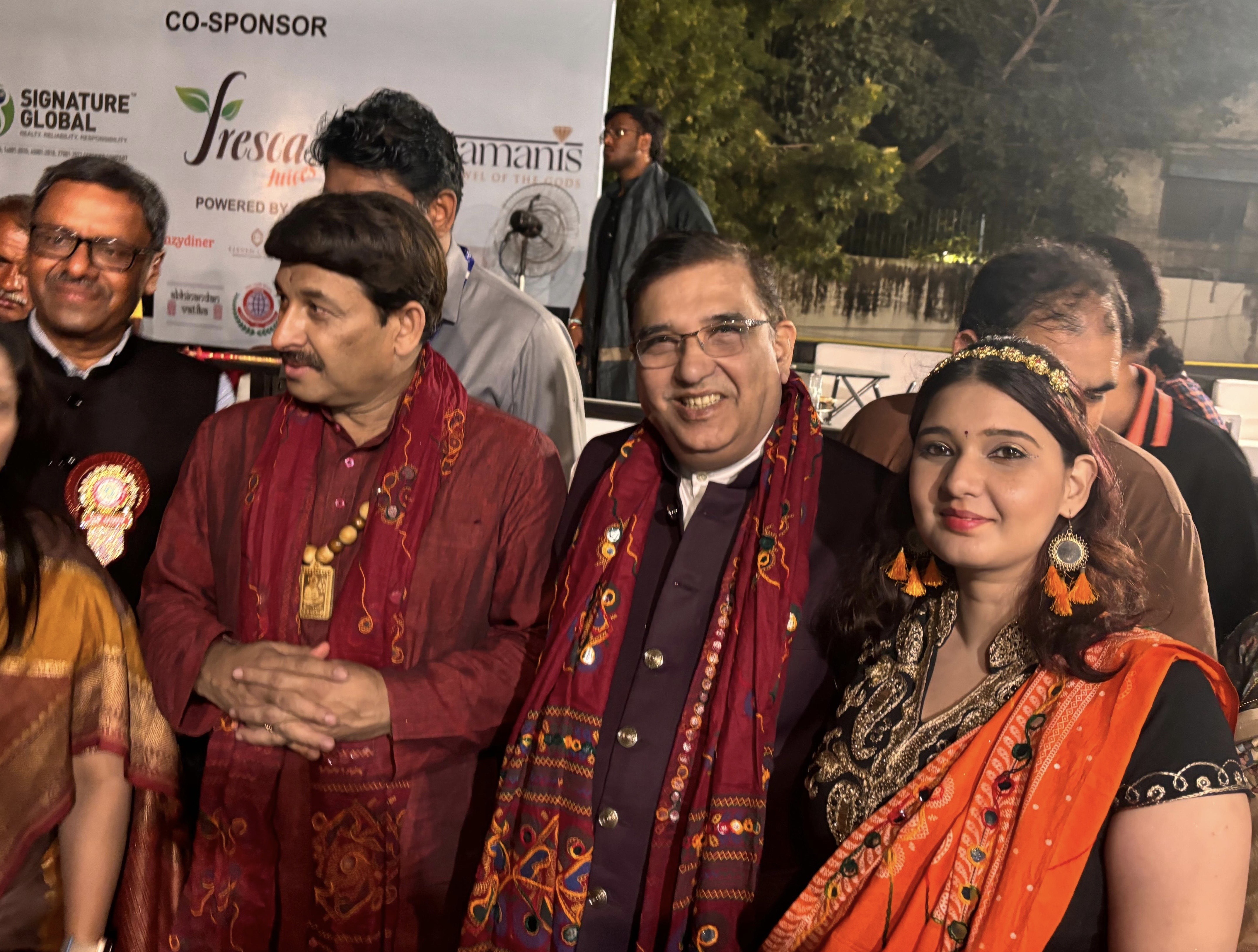 ### Manoj Tiwari Joins Delhi Residents at Rhythm of Diwali Dandiya Raas