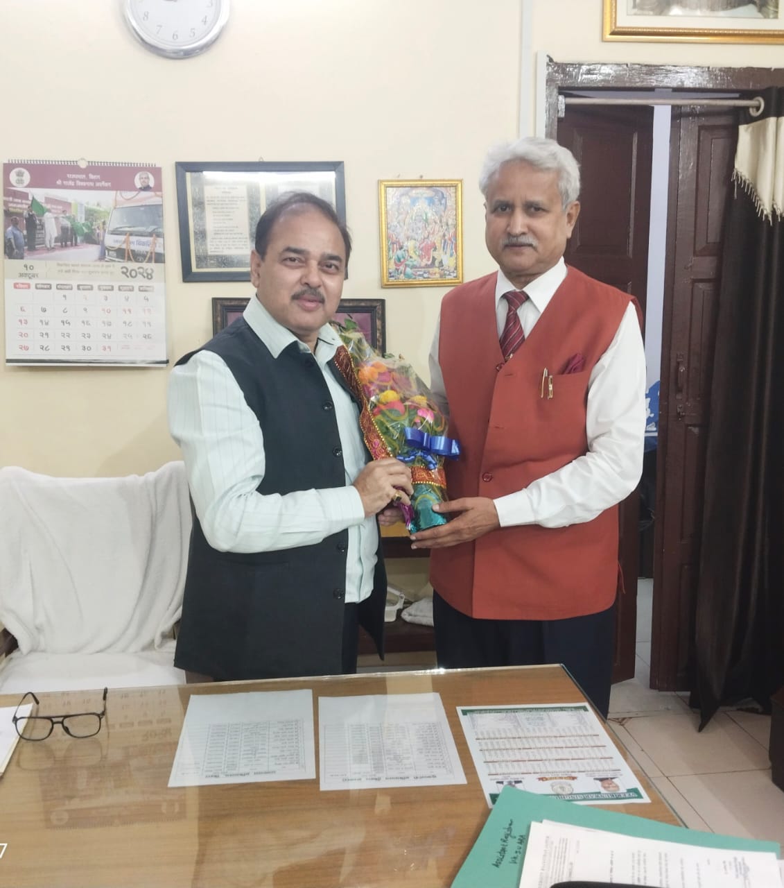 NIMS University Pro-Chancellor Prof. Amarika Singh Meets Prof. Shailendra Chaturvedi