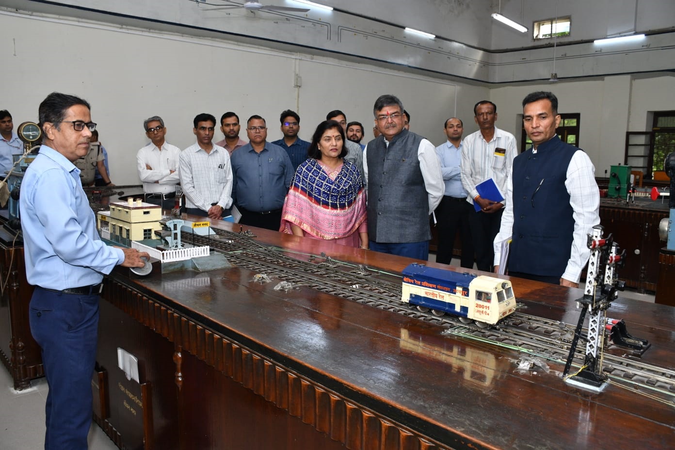 General Manager of North Western Railway Inspects Regional Railway Training Institute in Udaipur