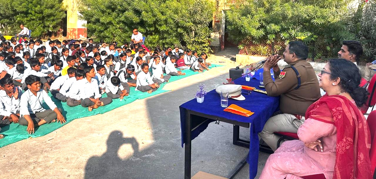 Vatsal Dialogue Organized on International Children's Day