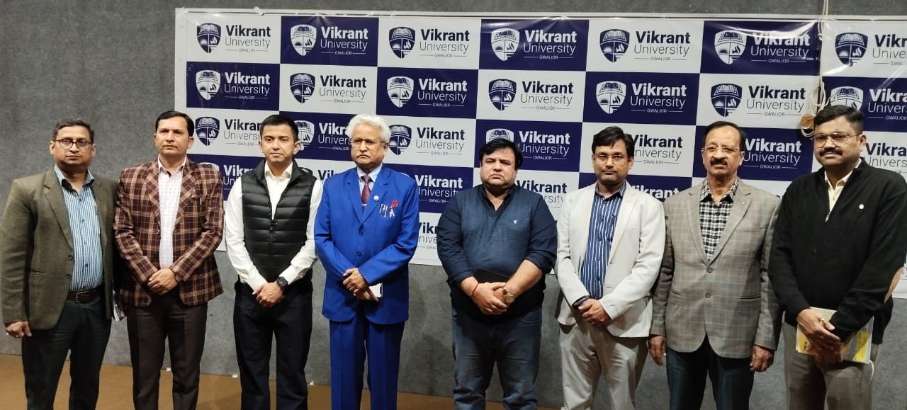 विक्रांत विश्वविद्यालय, ग्वालियर में हर्षोल्लास के साथ मनाया गया संविधान दिवस