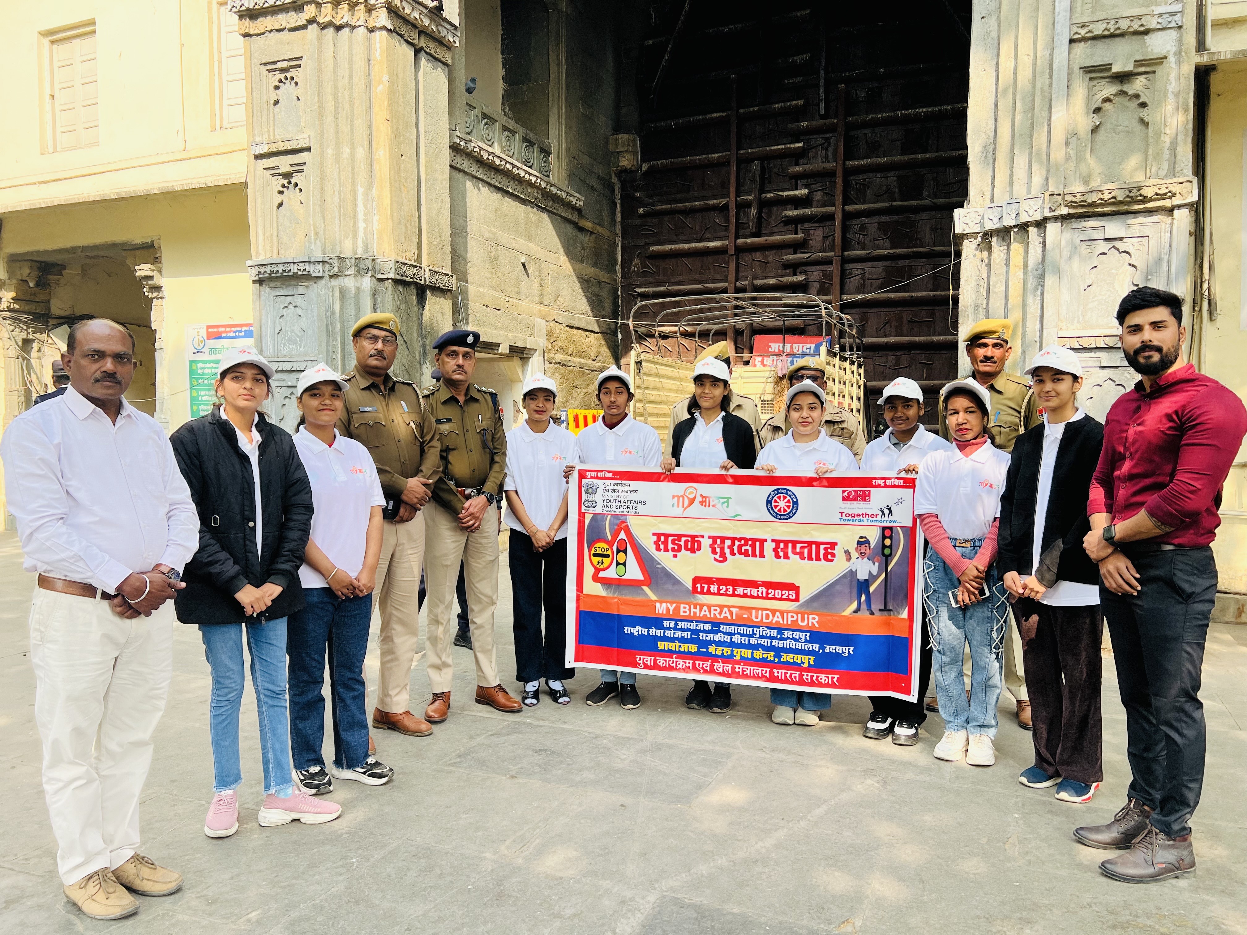 Awareness Campaign at Dehli Gate Crossing: Drivers Given Rose Flowers to Promote Road Safety