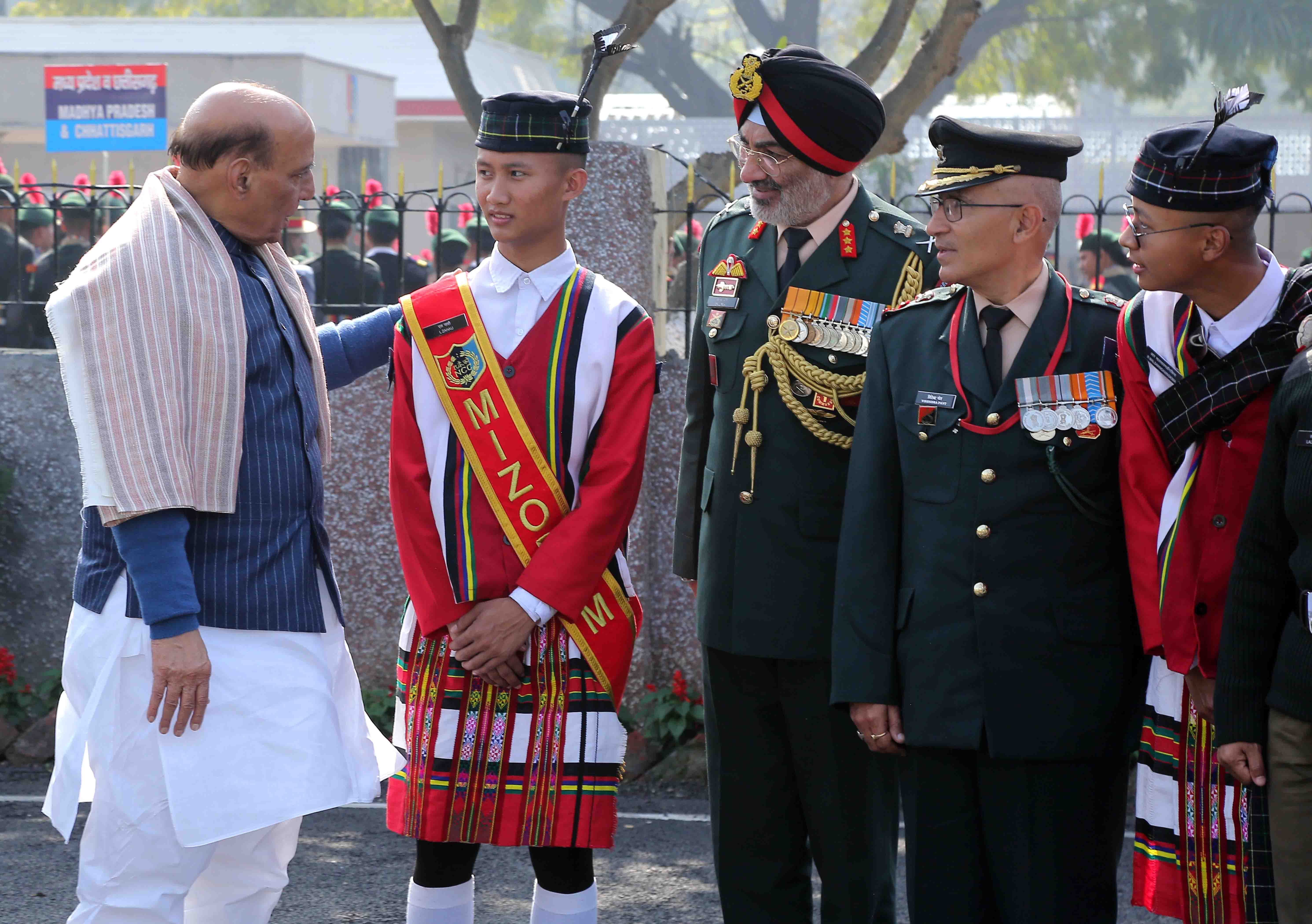 Shri Rajnath Singh urges cadets to continue enhancing their skills in sync with changing times