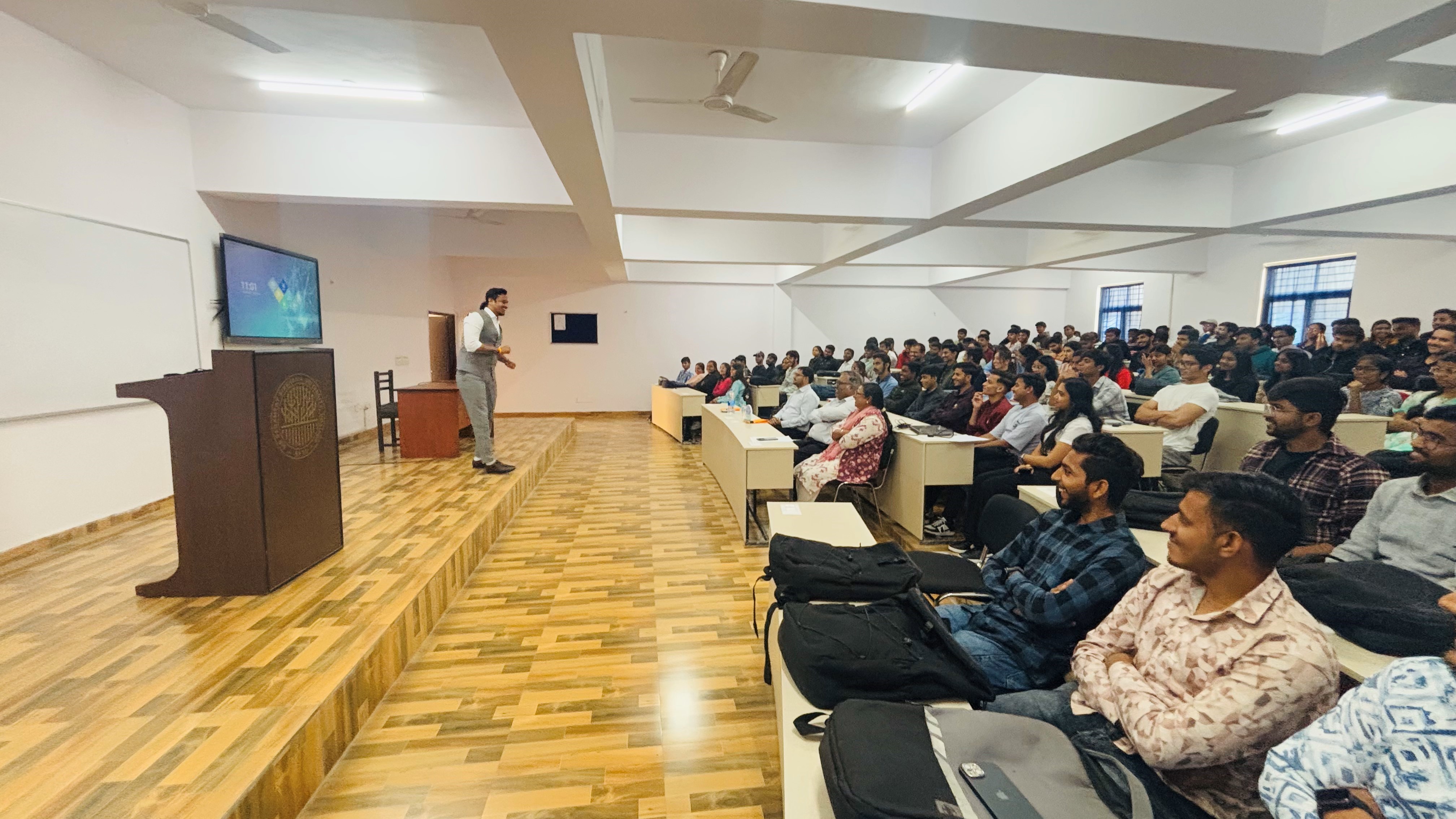 SPSU organized Expert Lecture on Revolutionizing the Future with Technology