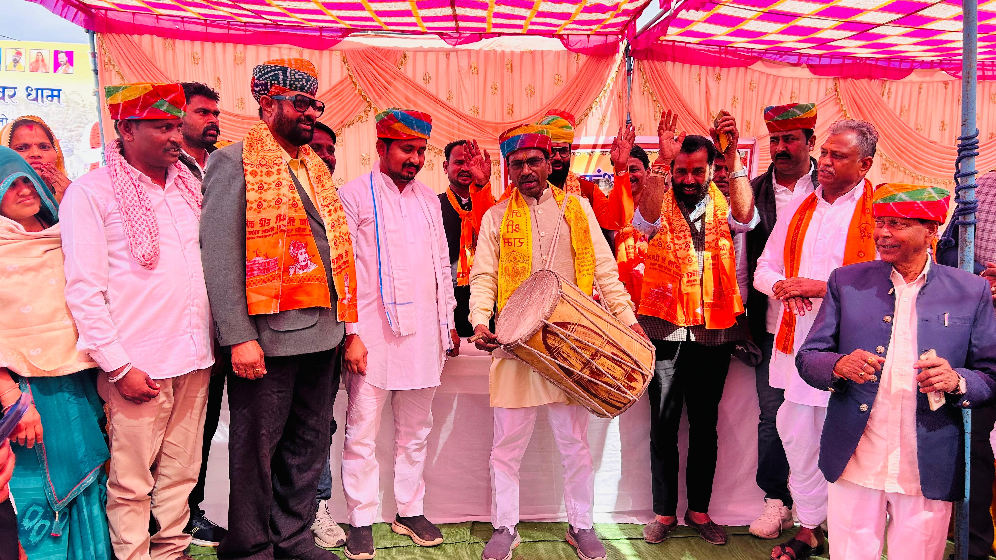 MP Mannalal Rawat Inaugurates Beneshwar Fair by Beating the Drum