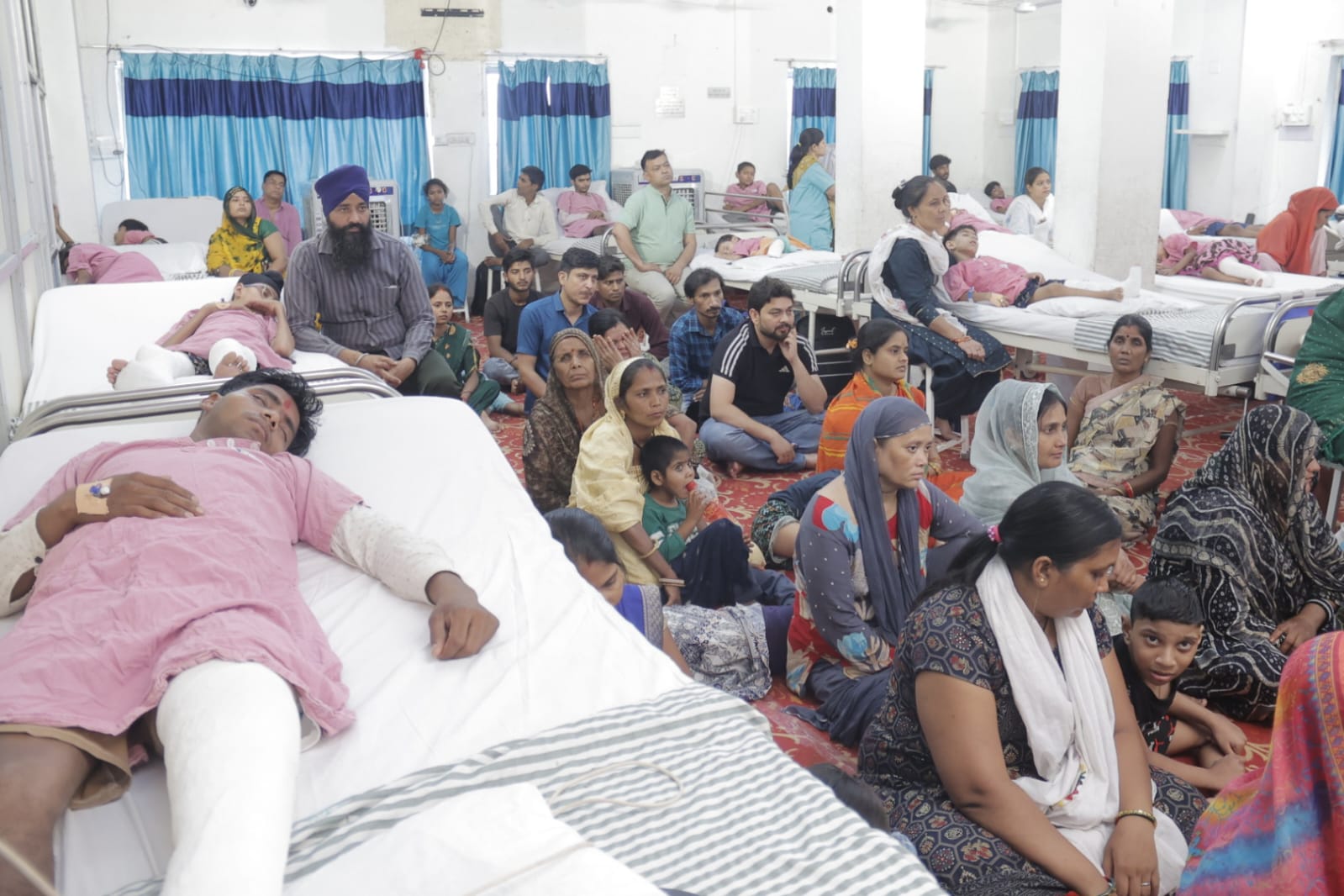 ‘Apno Se Apni Baat’ at Narayan Seva Sansthan