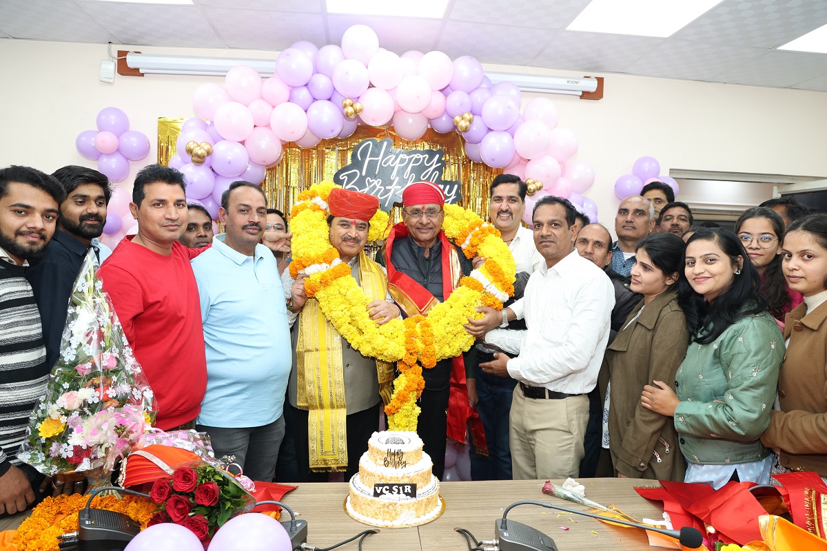 University Staff Celebrate Vice Chancellor Prof. Sarangdevot’s Birthday with Enthusiasm