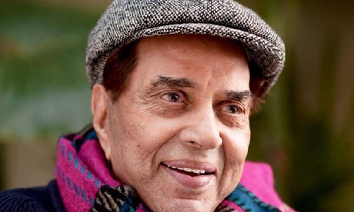 Indian cinema’s “He-Man,” Dharmendra, to be honoured with the Outstanding Achievement Award