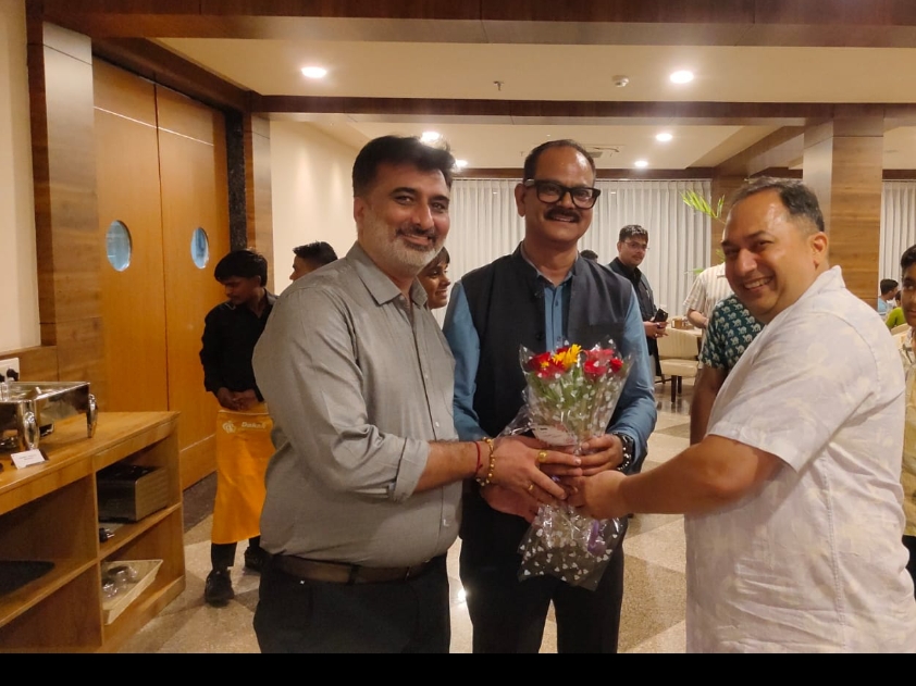 Royal Culinary Experience Begins Amid the Scenic Beauty of Fatehsagar: Grand Opening of ‘Udaypuri Pure Veg’ Restaurant
