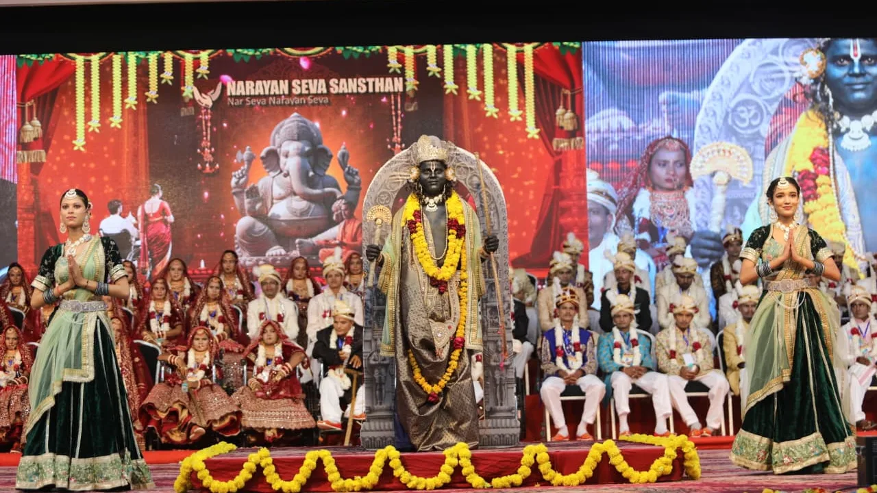 दिव्यांगता नहीं रोक पाई सपनों की डोली, 50 जोड़ों ने थामा एक-दूसरे का हाथ