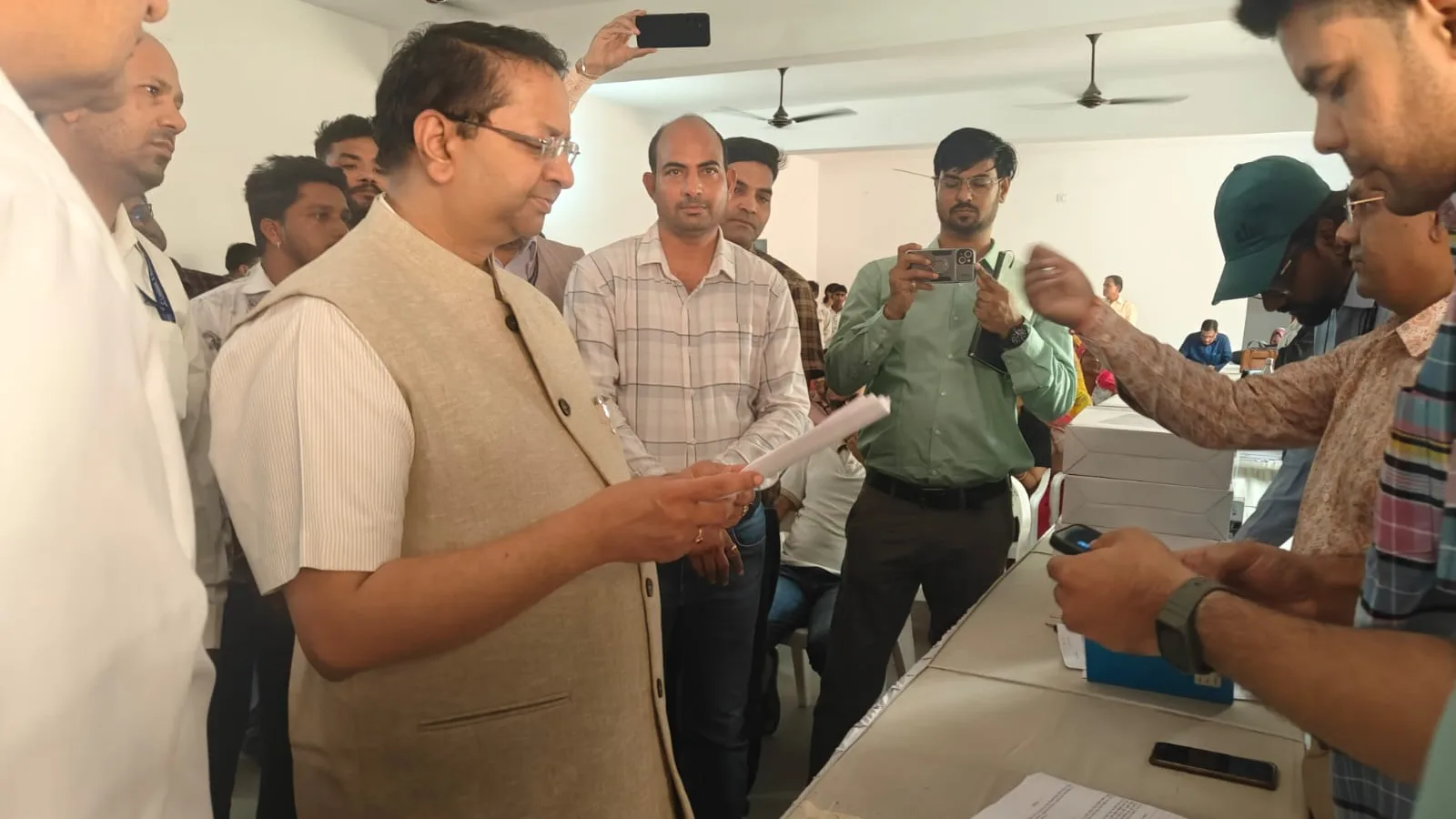 सेवा सेतु कैंप में पीएम सूर्य घर योजना की दी जानकारी