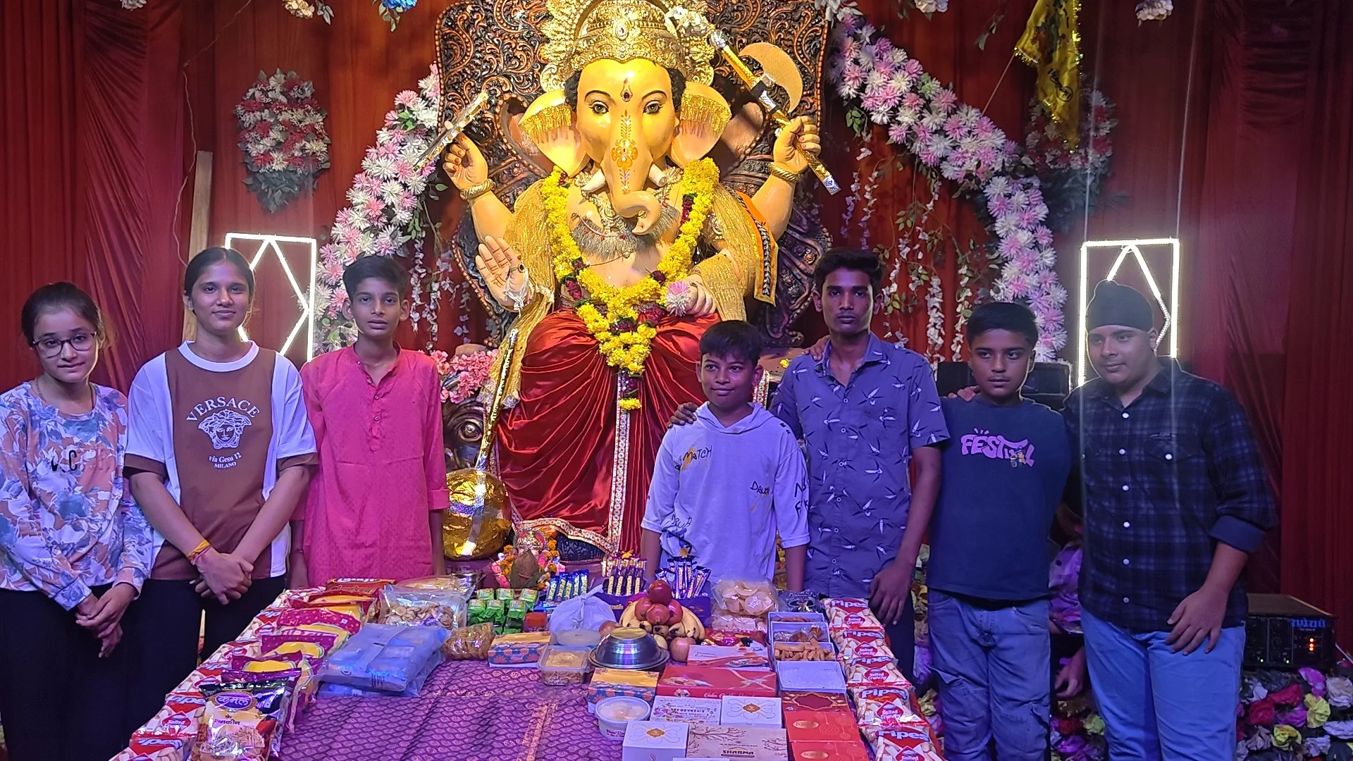 गुरुद्वारा में नन्हे हाथों से सजे गणपति, रोज गूंज रही आरती की गूंज