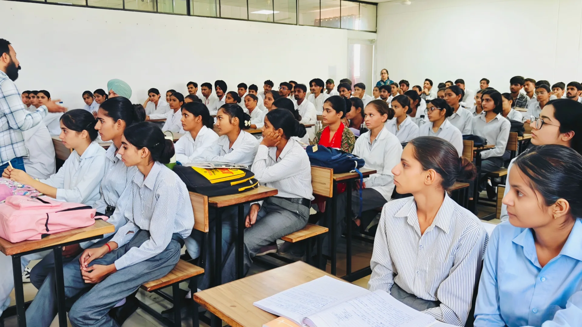 ई-प्लेज कार्यक्रम में युवाओं ने लिया नशामुक्त भारत का संकल्प
