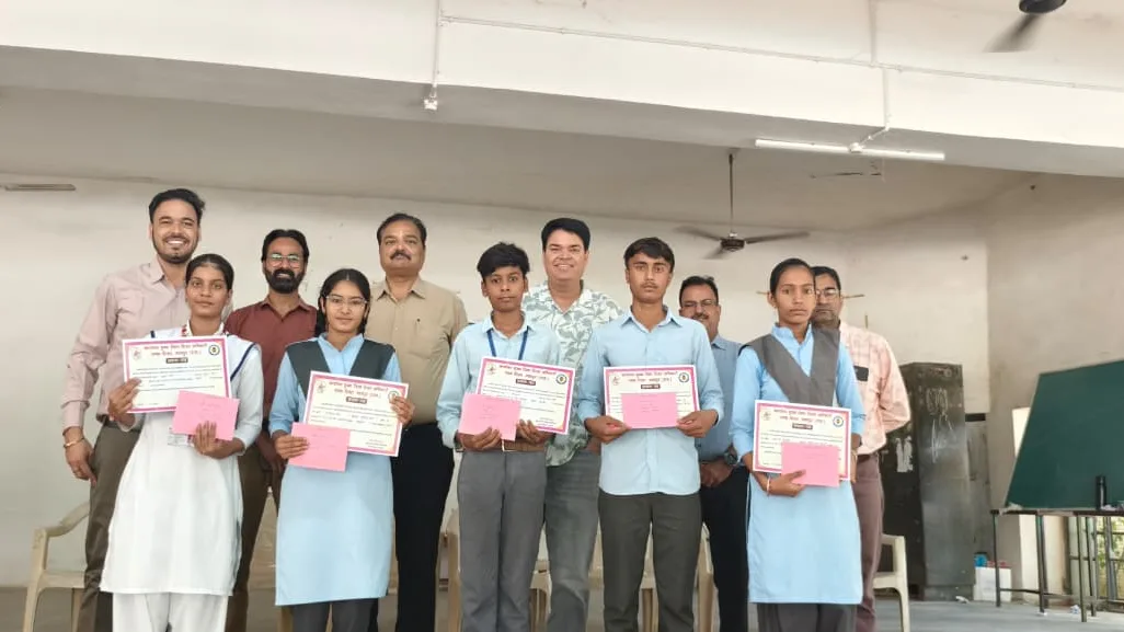 मेरे सपनों का भारत-विकसित भारत विषय पर चित्र एवं निबंध प्रतियोगिता आयोजित