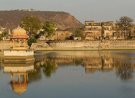रानी के ख्वाब का आईना बूंदी को बनाया आकर्षक