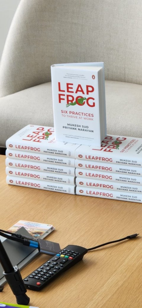 Prof. Mukesh Sud &Prof. Priyank Narayan launchd their book  ‘Leapfrog – Six practices to thrive at work’