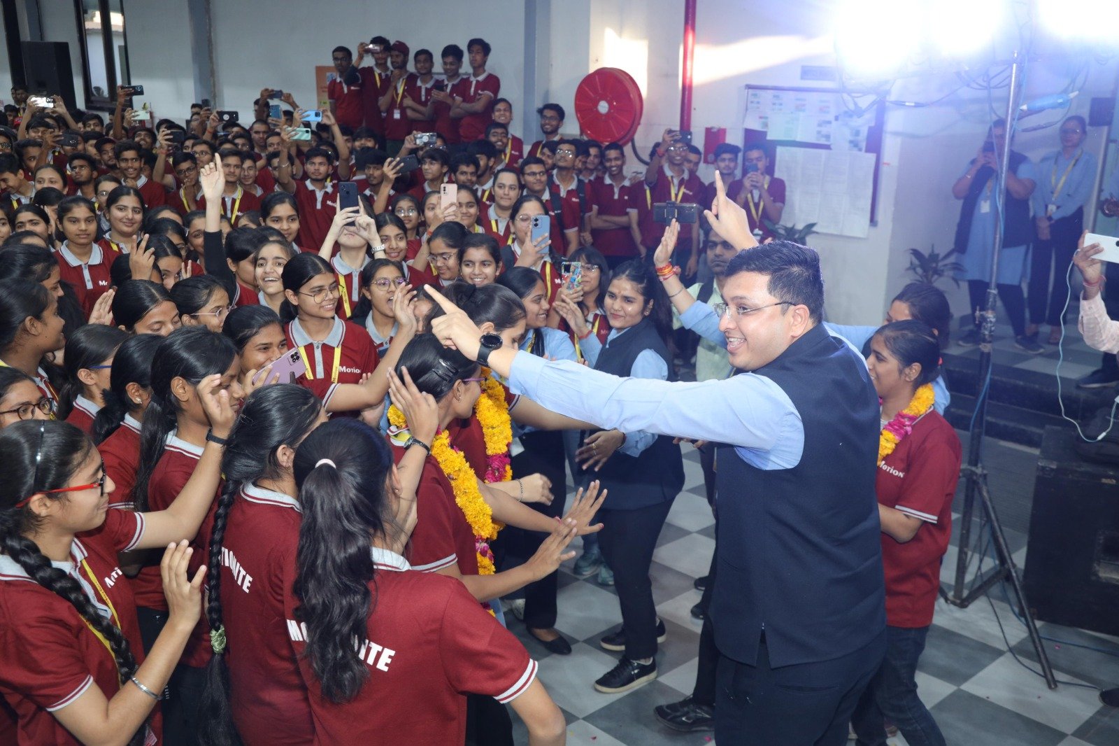 Motion Education Raises the Banner of Success Again