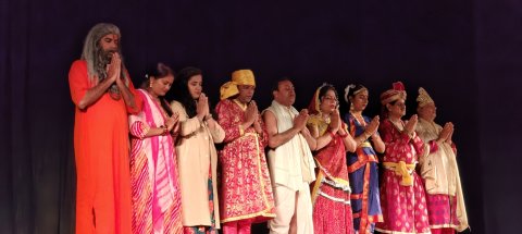 ‘Gadhe Ki Baraat’ Leaves Audience in Splits