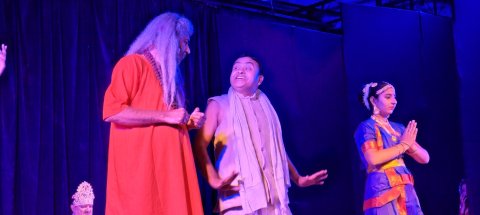 ‘Gadhe Ki Baraat’ Leaves Audience in Splits