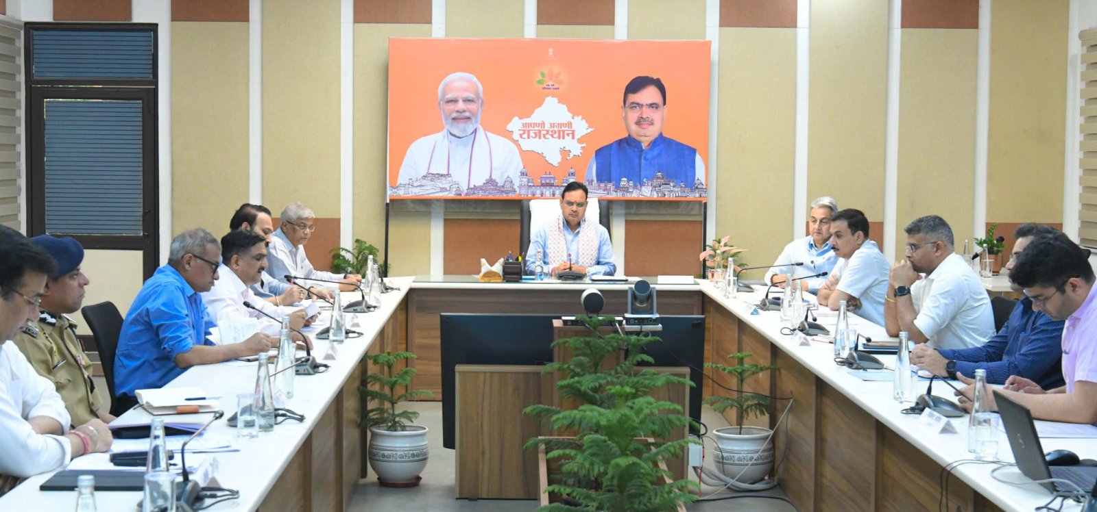 पहलगाम में हुए आतंकी हमले पर प्रधानमंत्री नरेन्द्र मोदी की अध्यक्षता में हुई सीसीएस बैठक में पाकिस्तान के विरुद्ध कड़े फैसले