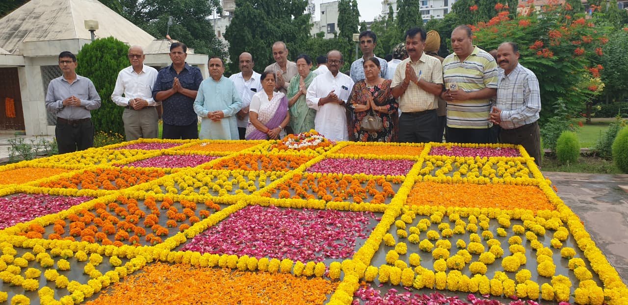 आधुनिक राजस्थान के निर्माता मोहनलाल सुखाड़िया जी की 109वीं जयंती पर श्रद्धांजलि सभा