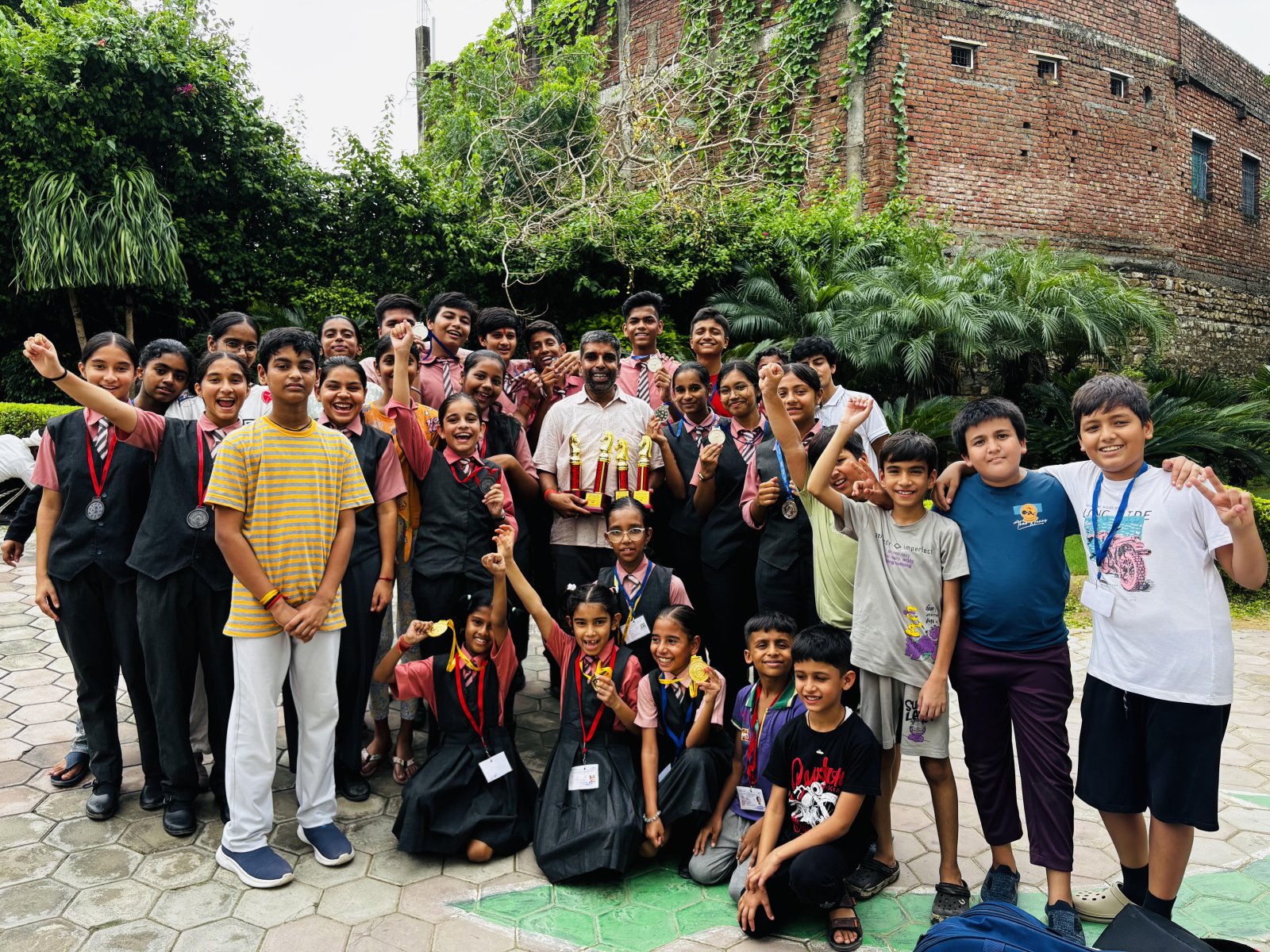 सेंट एंथोनी सीनियर सेकेंडरी स्कूल की चेस में शानदार उपलब्धि - CBSE वेस्ट ज़ोन टूर्नामेंट में तीन टीमों का नेशनल्स के लिए चयन,