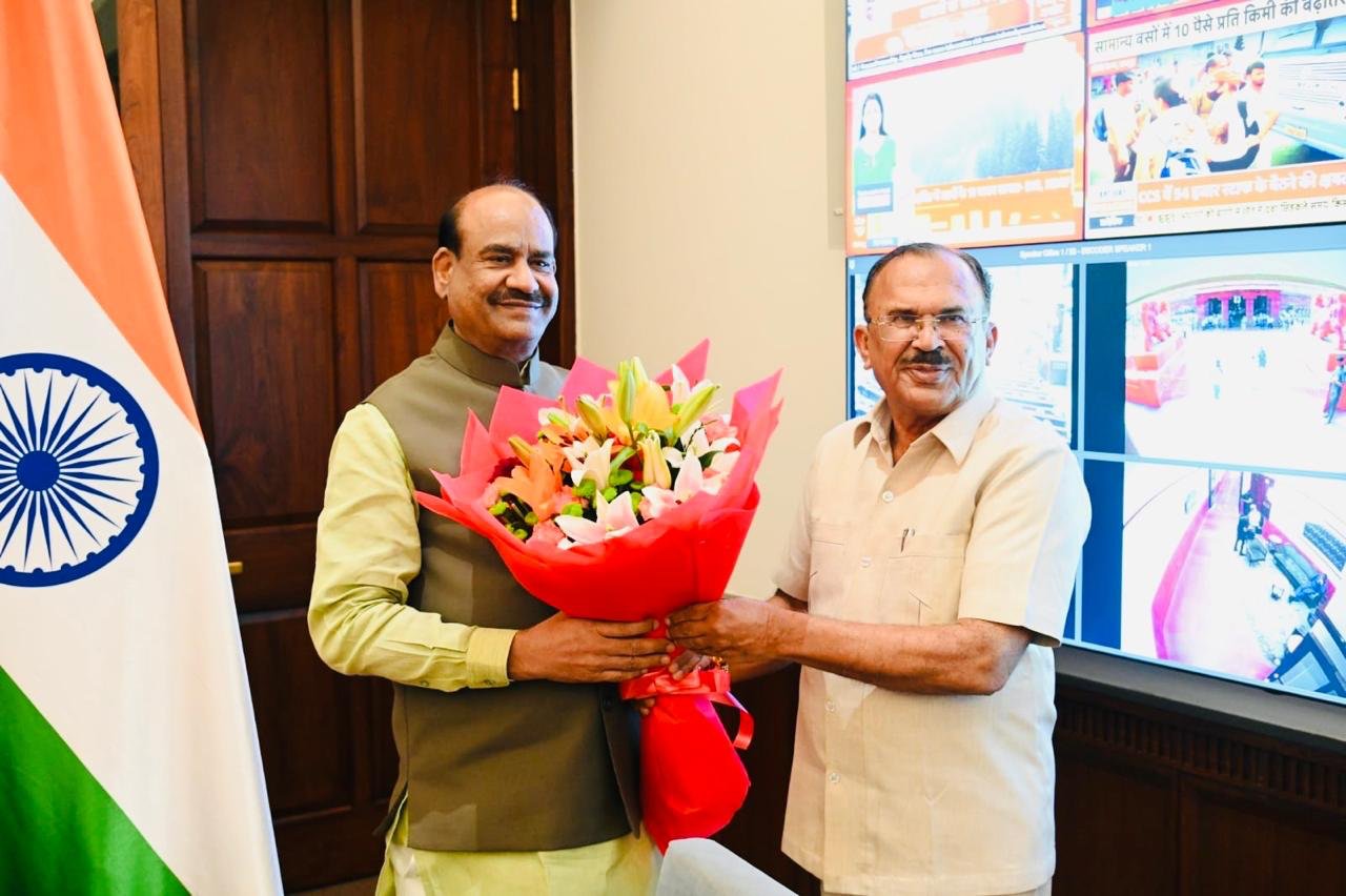 राजस्थान विधानसभा अध्यक्ष श्री वासुदेव देवनानी ने की लोकसभा अध्यक्ष श्री ओम बिरला से शिष्टाचार भेंट
