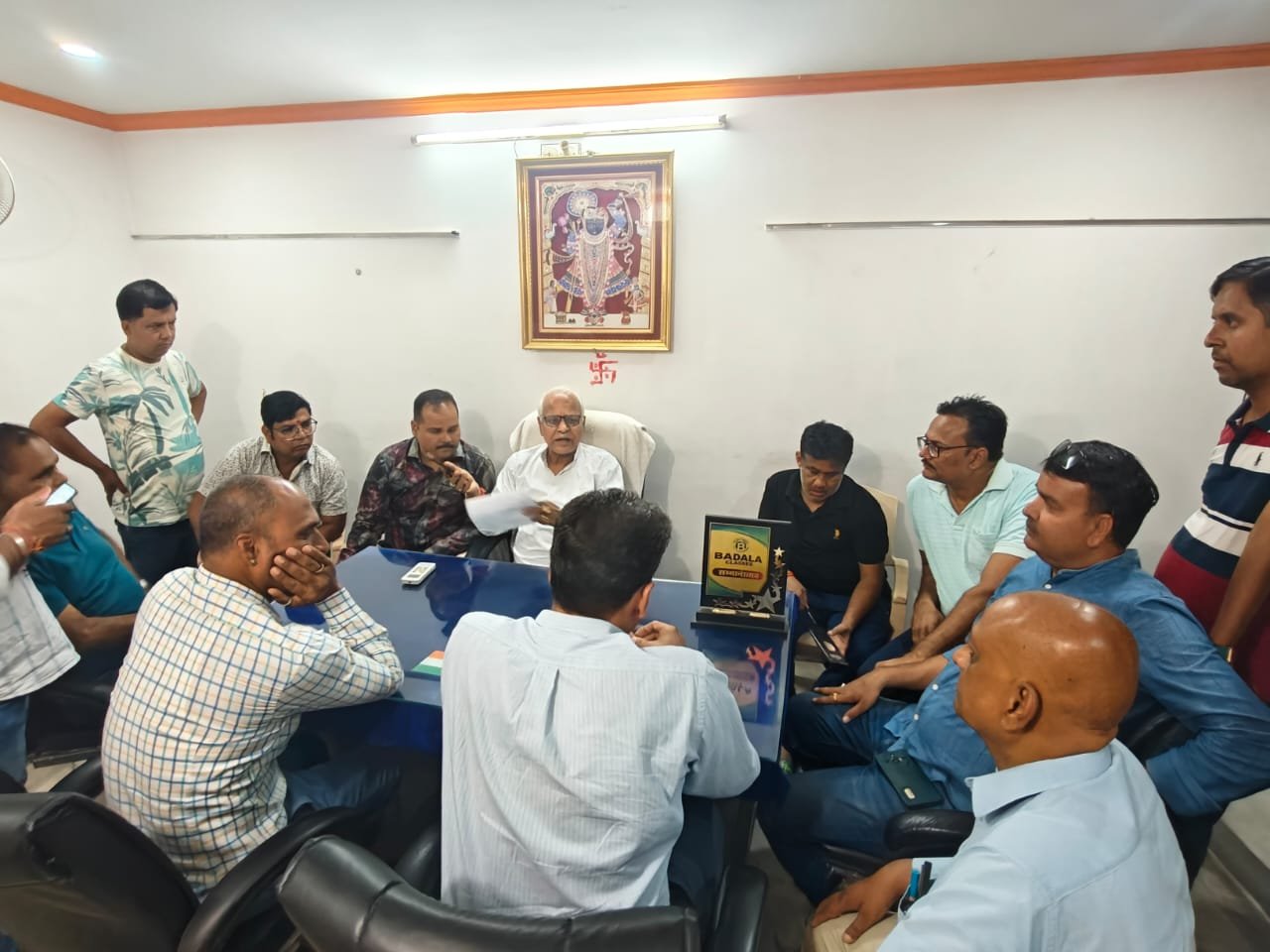 पुराने शहर मे ंयातायात व्यवस्था सुनिश्चित करने हेतु विधायक के साथ बैठक आयोजित