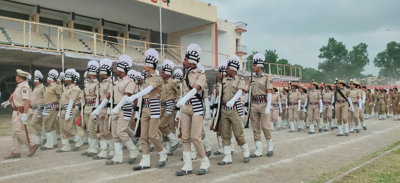स्वाधीनता दिवस मुख्य समारोह का अंतिम पूर्वाभ्यास एडीएम ने लिया व्यवस्थाओं का जायजा