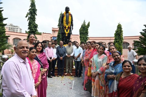 जनु भाई की 28 वीं पुण्य तिथि पर किया नमन