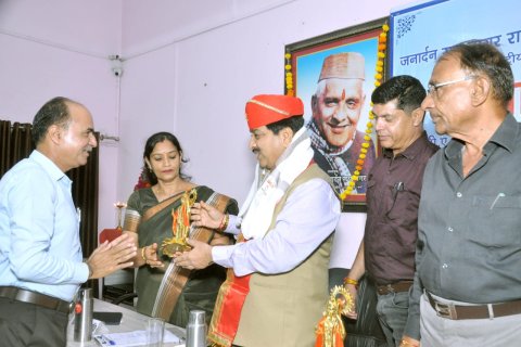 #### Induction Ceremony for New Student-Teachers Organized