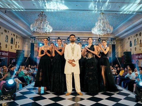 #### Grand Jewellery Fashion Show by Sojatia Jewellers at Radisson Blu