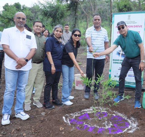 हिन्दुस्तान जिं़क ने बाघदर्रा मगरमच्छ संरक्षण रिजर्व में शुरू किया पौधरोपण अभियान
