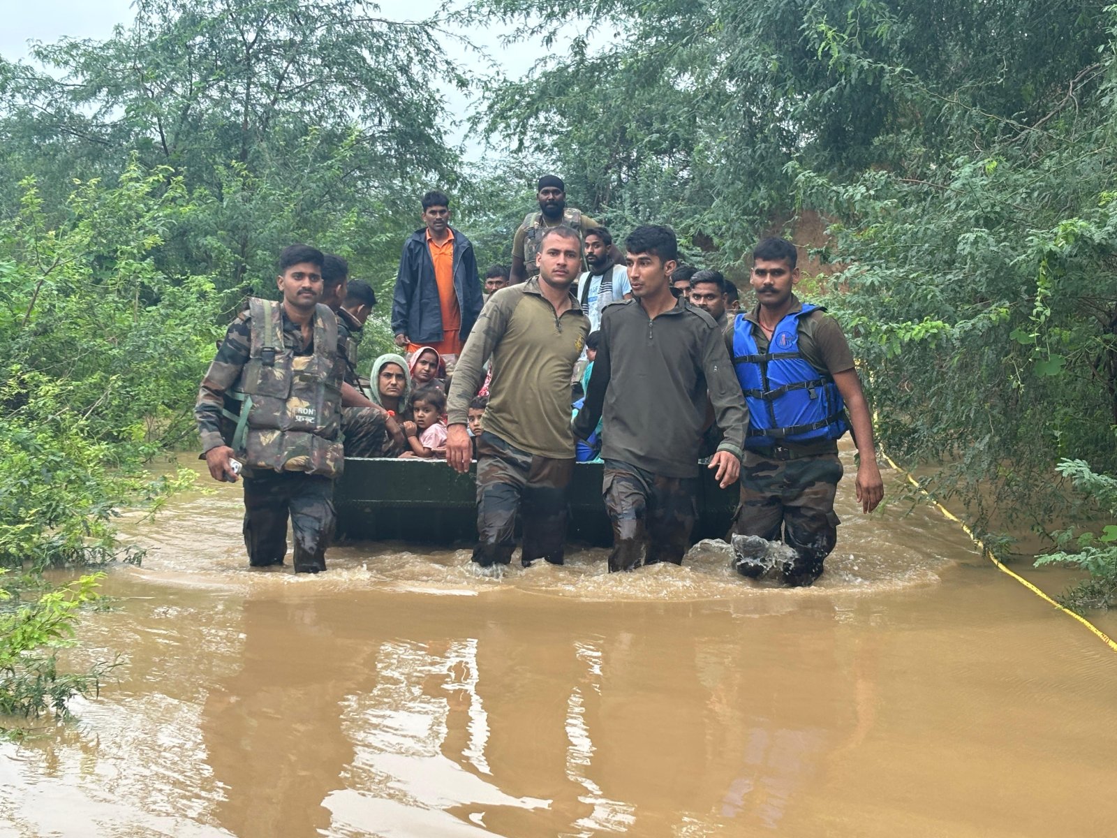 सप्त शक्ति कमान ने कोटा और बूंदी में शुरू किया व्यापक बाढ़ राहत अभियान