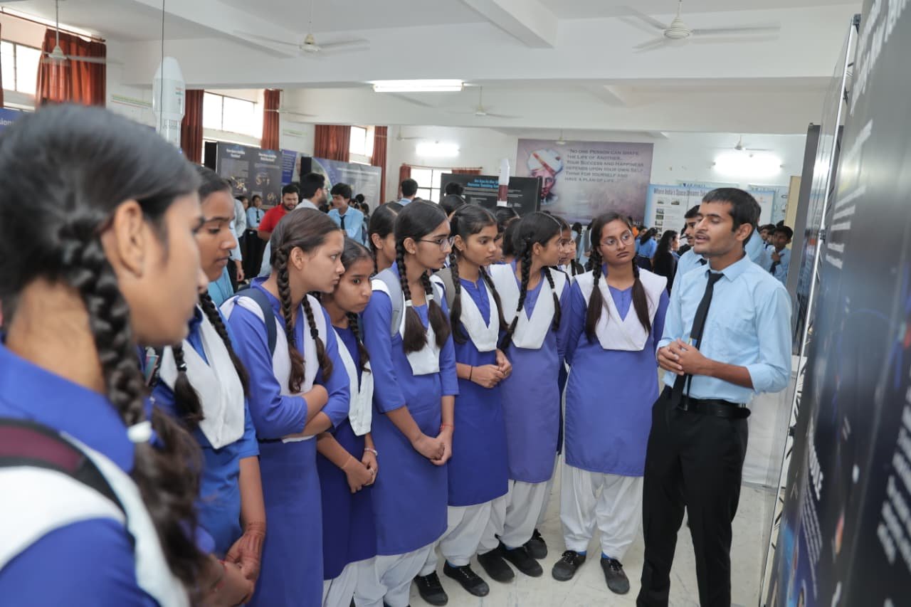 ###ISRO Exhibition Engages Over 8000 Students