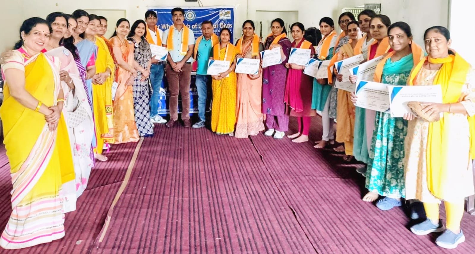 इनरव्हील दीवास ने शिक्षक दिवस पर किया 25 शिक्षकों को सम्मानित