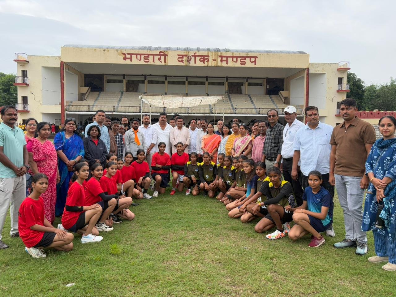 69वीं जिला स्तरीय 17 व 19 वर्षीय छात्र-छात्रा रग्बी प्रतियोगिता प्रारंभ