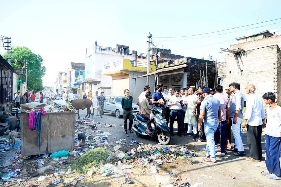 गंदगी देख भड़के ऊर्जा मंत्री, बोले- कचरे के ढेर दिखे तो होगी कार्रवाई 