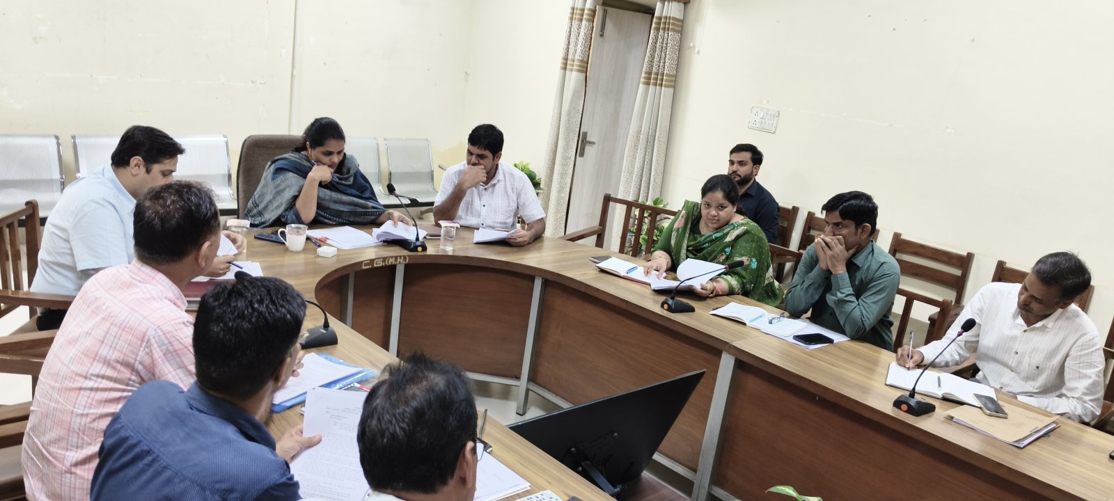 ग्रामीण सेवा शिविर में अधिकारी आमजन को अधिकतम राहत पहुंचाना करें सुनिश्चित