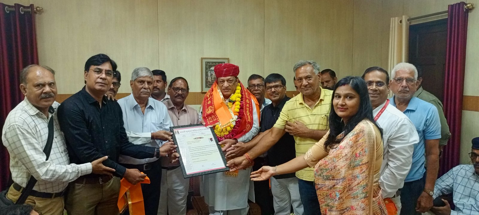 #### Pravasi Kumawat Samaj Samiti Felicitates Minister Joraram Kumawat