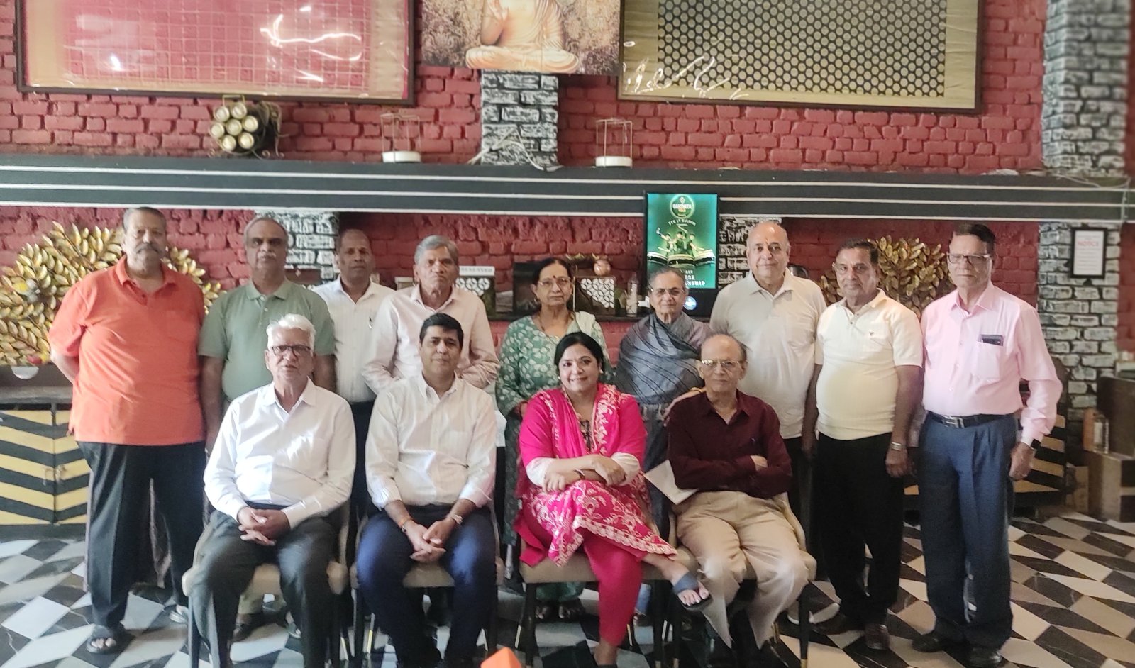 मुस्कान क्लब यूथ रिविजिटेड की नवीन कार्यकारिणी का गठन